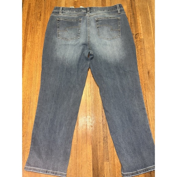 Time and Tru Women 16 Straight Blue Denim White Wash Ankle High Rise Jeans‎ - Picture 5 of 6